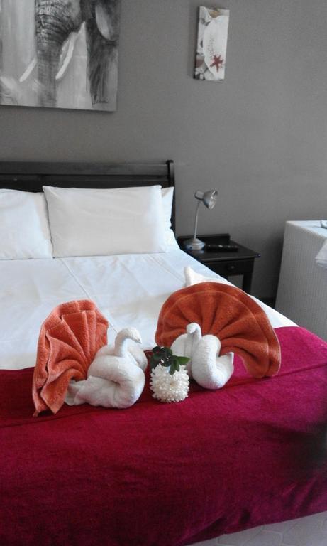 יוהנסבורג Flamboyant Guest Lodge מראה חיצוני תמונה